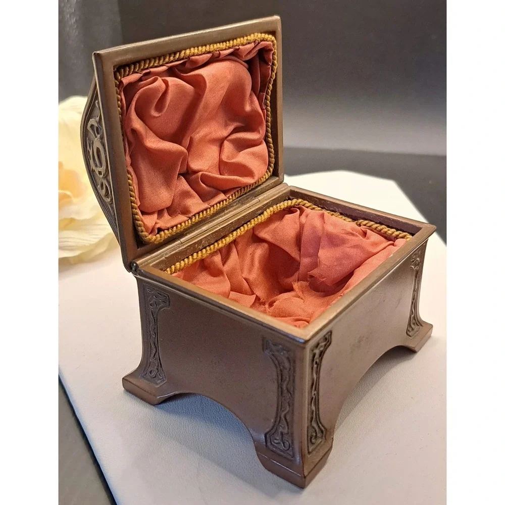Antique Bronze Benedict Athenic Ornate Greek Cameo Casket Trinket Box 1490